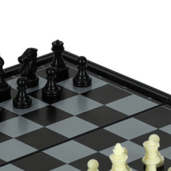 Магнитна шахматна дама пъзел игра